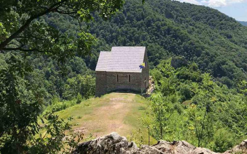 Firma koja je obnavljala Dubrovnik kod Ilijaša, izvodila radove i na Bobovcu