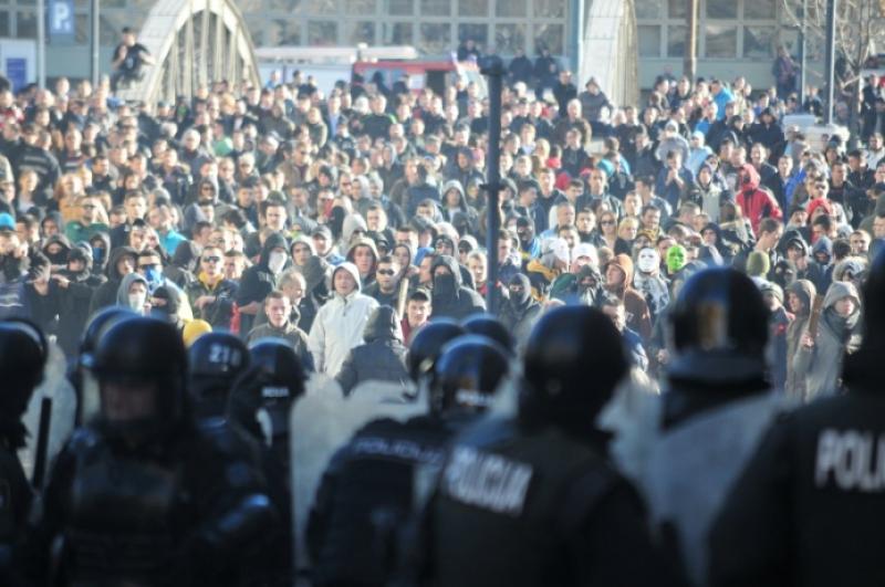 SARAJEVO: Demonstranti pred Parlamentom BiH, Nikšić odbio dati ostavku