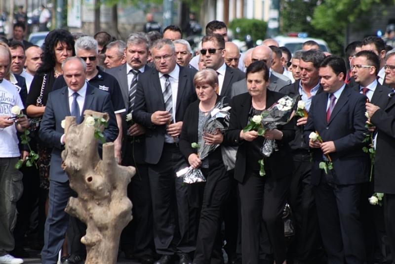 Obilježena 21 godina od stradanja pripadnika bivše JNA u Dobrovoljačkoj ulici