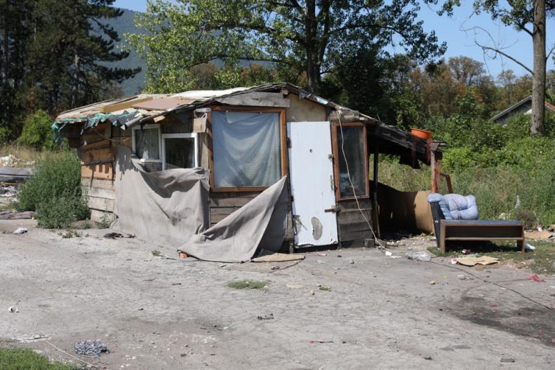 Kako da razmišljamo o vakcinama kada nemamo ni tekuću vodu?