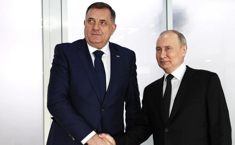 Milorad Dodik Wants to Play for Russia with Western Money