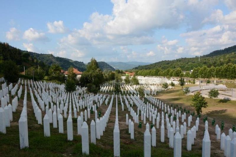 Ekstremni nacionalizam, manipulacije i laži Dodika i Vučića