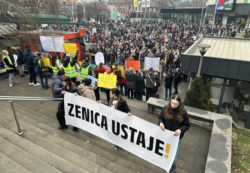 Zenica ustaje, Hoćel’ ta promjena u Sarajevu