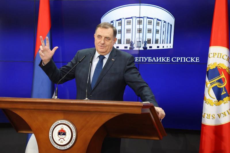 Vlada bi da se zaduži još 2,14 milijardi KM, a ne servisira ni stari dug