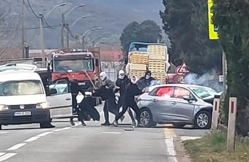 Korisni idioti nacionalističke vlasti