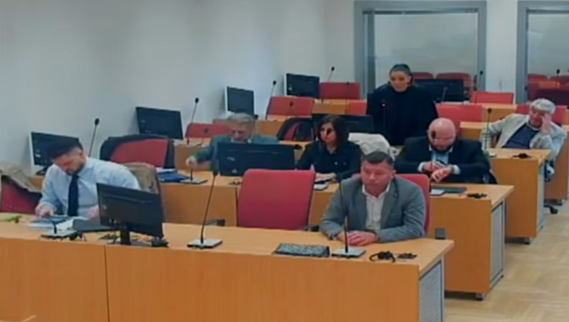 Dati ću 25 hiljada da ne idem ležati