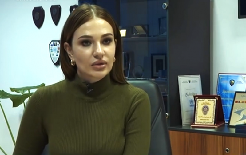 Donirani namještaj prati karijeru Laketine šefice kabineta