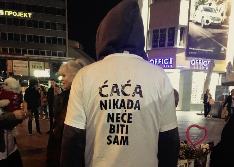 Ćaća nikada neće biti sam!